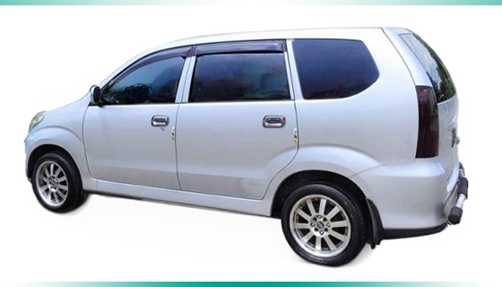 DAIHATSU XENIA 2004
