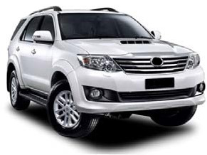 TOYOTA FORTUNER 2011